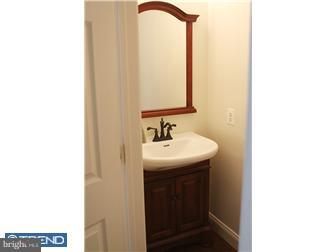 1 Oak Leaf Road Sicklerville, NJ 08081 - Photo 7 of 12 Bathroom