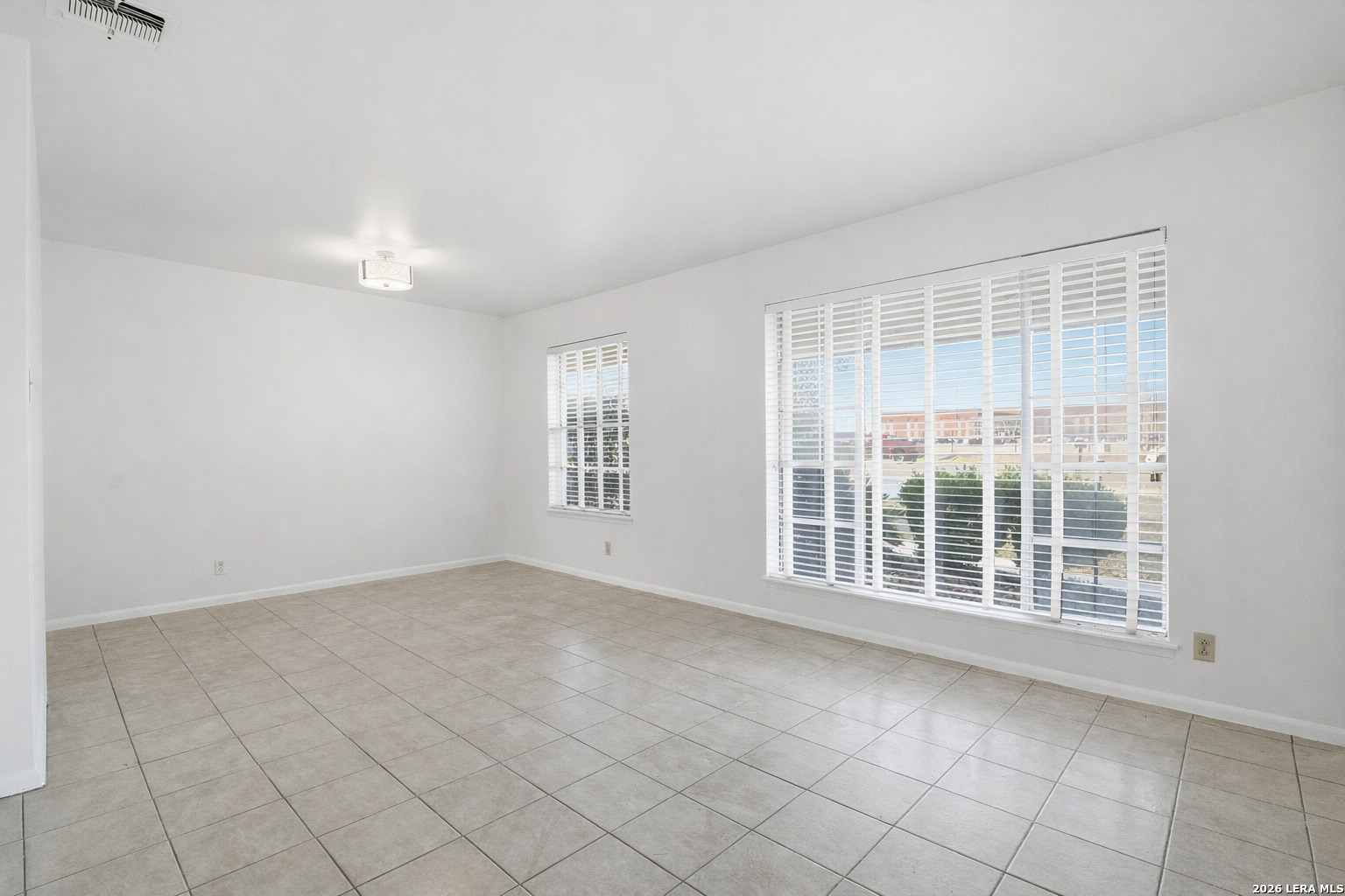 9366 Schaefer Road Converse, TX 78109 - Photo 5 of 18