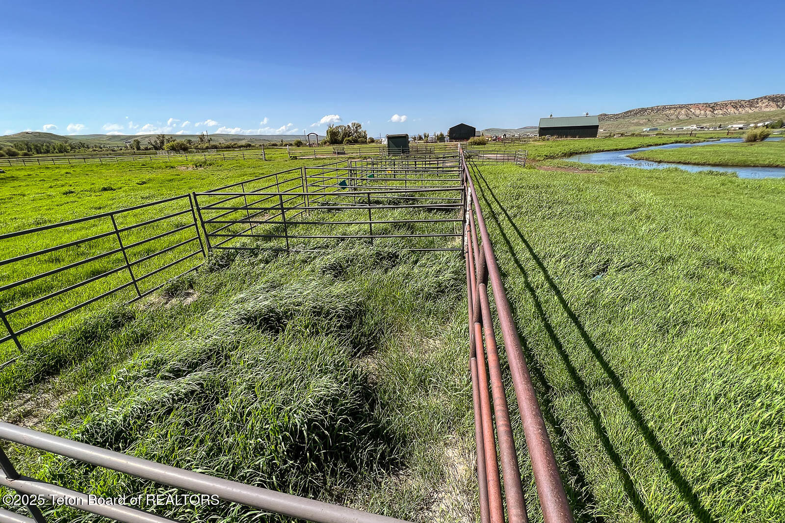 2120 Almy Road Evanston, WY 82930 - Photo 20 of 39 MLB_Improvements_Corrals_9768