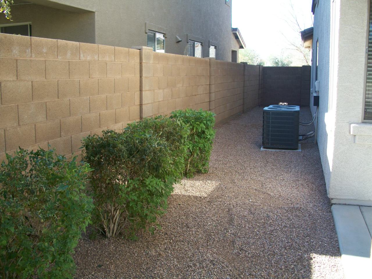 6631 South Classic Way Gilbert, AZ 85298 - Photo 36 of 40 Side yard to the left