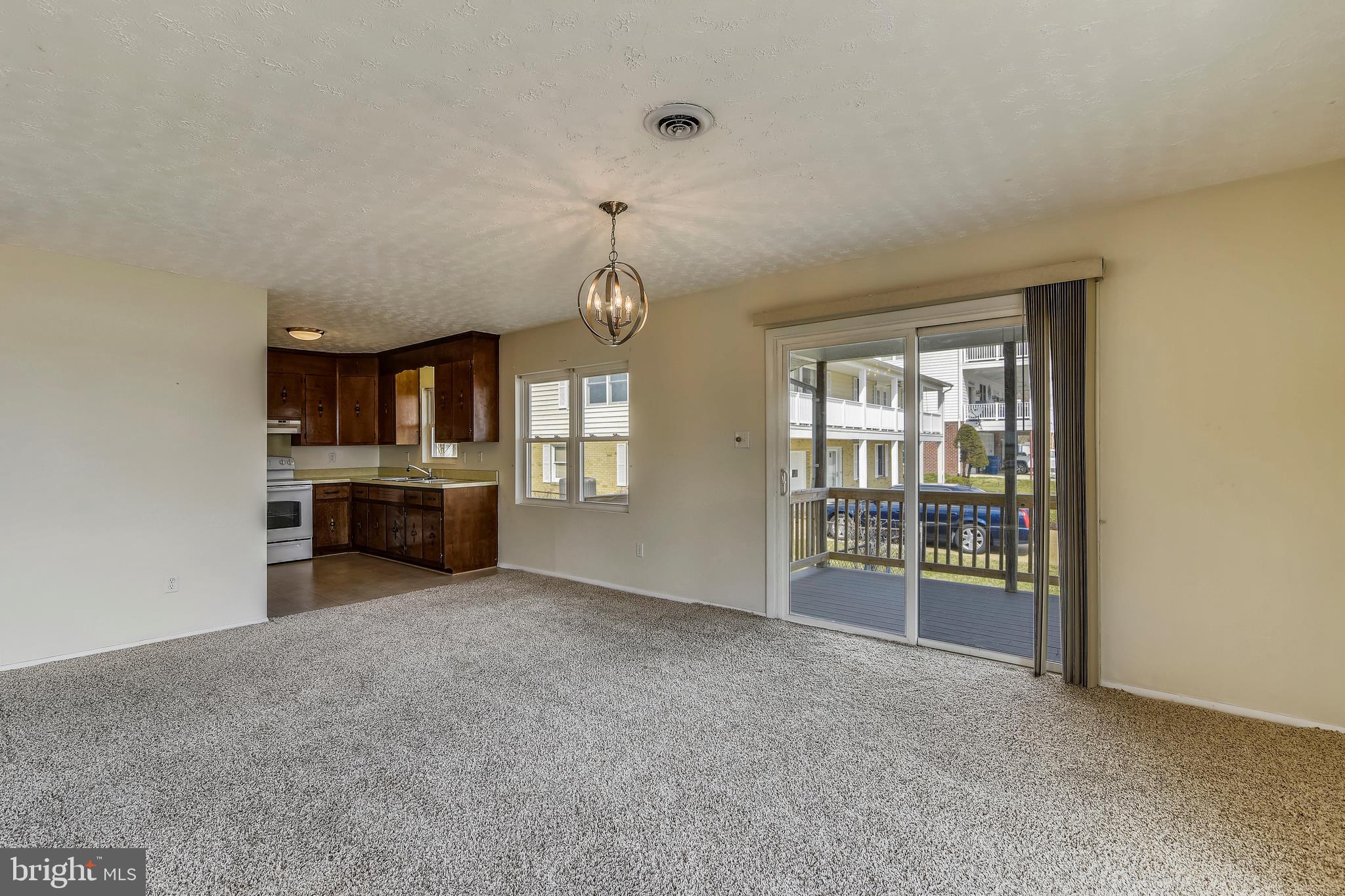 1100 Mapleton Street Woodbridge, VA 22191 - Photo 9 of 27 Gallery Image 9