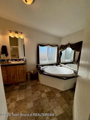 $650,000 | 118 Farson 4th North Road, Farson, WY 82932