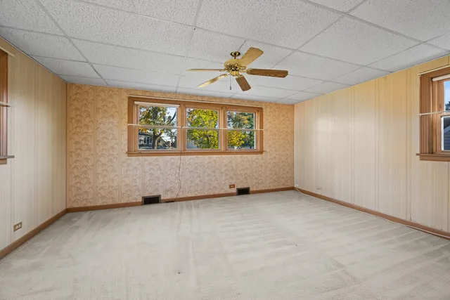 $365,000 | 543 Columbia Avenue, Des Plaines, IL 60016