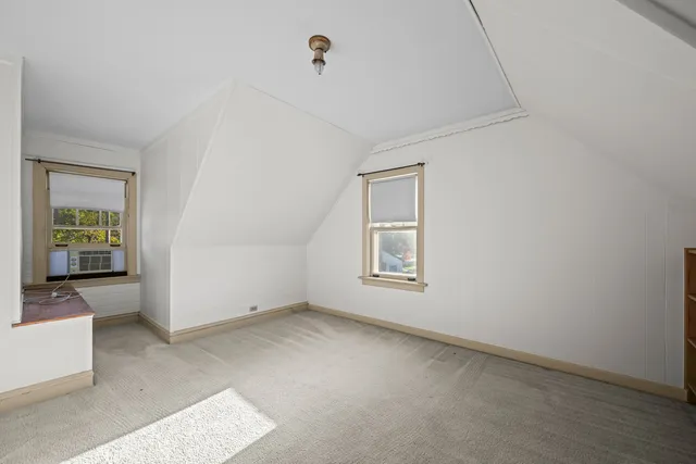 $365,000 | 543 Columbia Avenue, Des Plaines, IL 60016