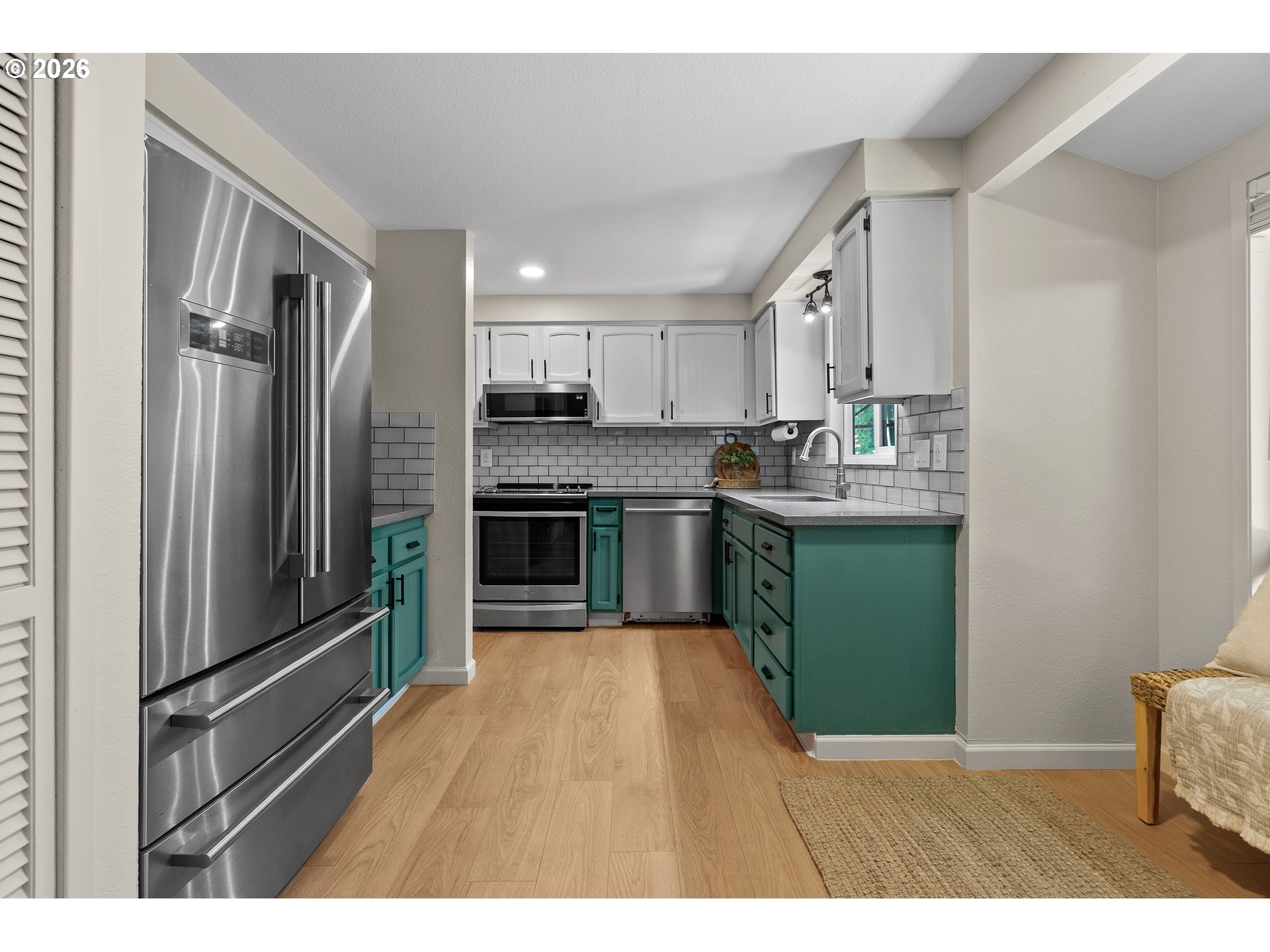 2211 Southwest Marigold Street Portland, OR 97219 - Photo 14 of 43 Kitchen