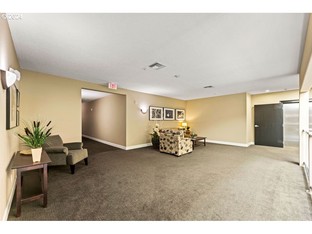 20510 Southwest Roy Rogers Road, Unit 301 Sherwood, OR 97140 - Photo 13 of 39