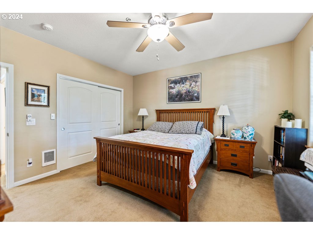 20510 Southwest Roy Rogers Road, Unit 301 Sherwood, OR 97140 - Photo 16 of 39