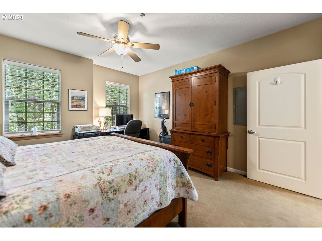 20510 Southwest Roy Rogers Road, Unit 301 Sherwood, OR 97140 - Photo 17 of 39