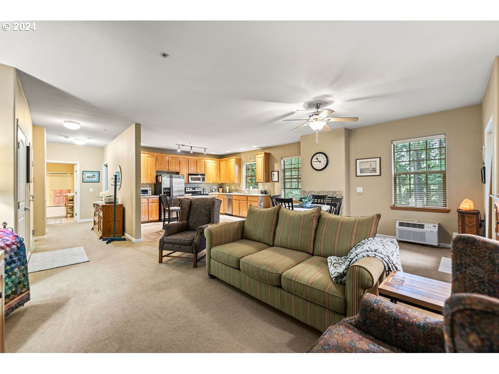 20510 Southwest Roy Rogers Road, Unit 301 Sherwood, OR 97140 - Photo 22 of 39