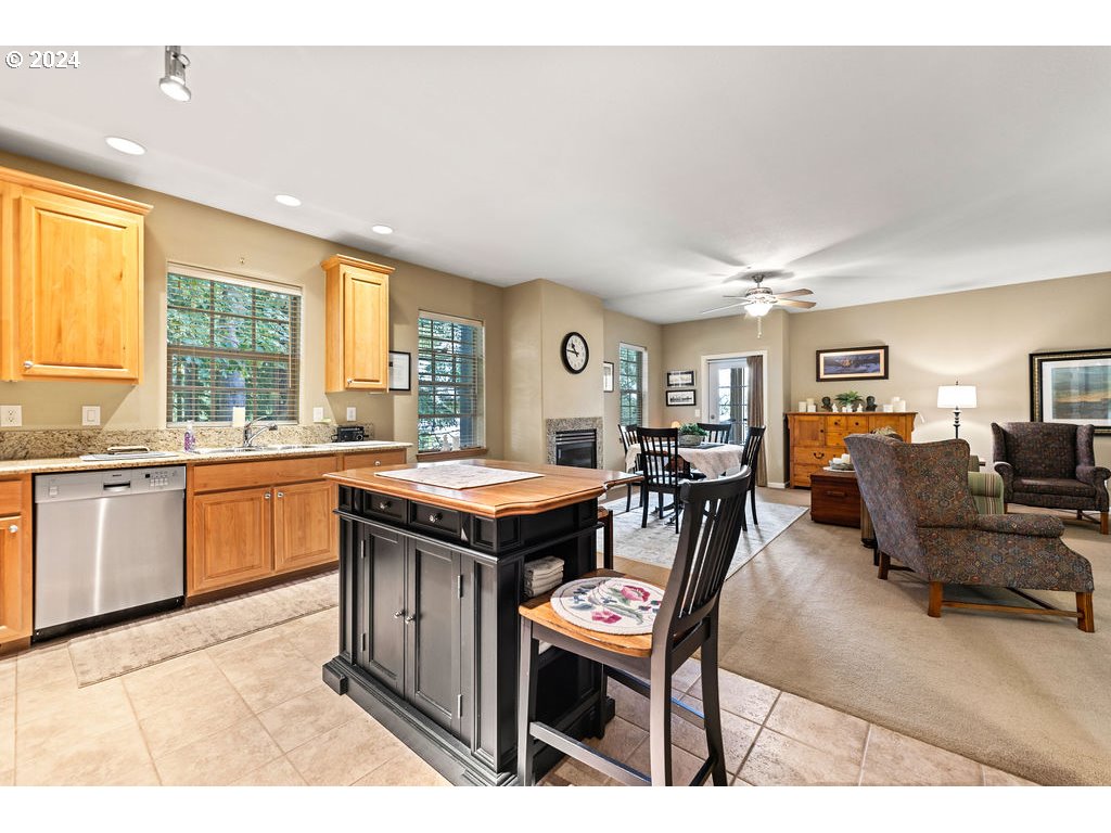 20510 Southwest Roy Rogers Road, Unit 301 Sherwood, OR 97140 - Photo 24 of 39