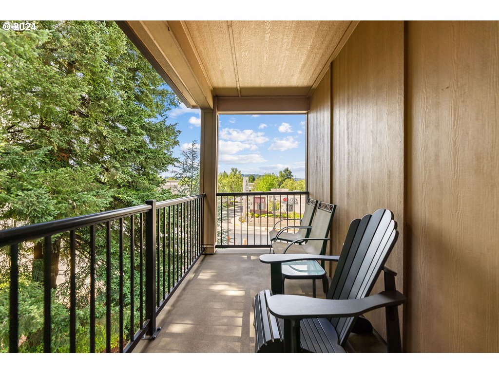 20510 Southwest Roy Rogers Road, Unit 301 Sherwood, OR 97140 - Photo 32 of 39