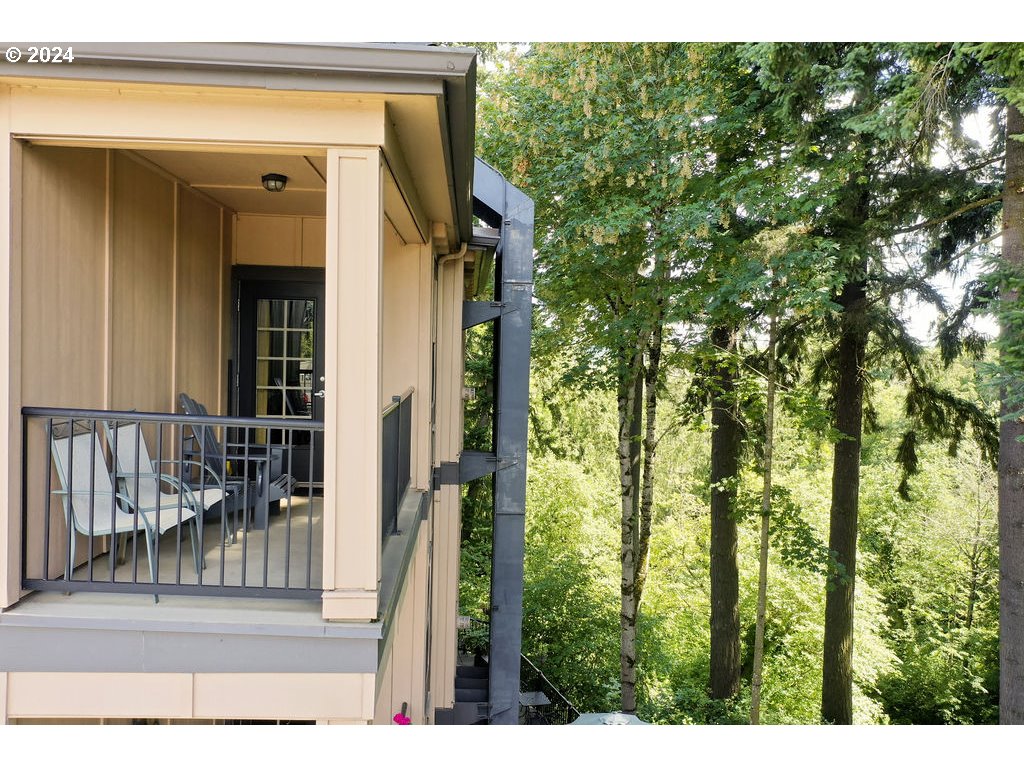 20510 Southwest Roy Rogers Road, Unit 301 Sherwood, OR 97140 - Photo 33 of 39