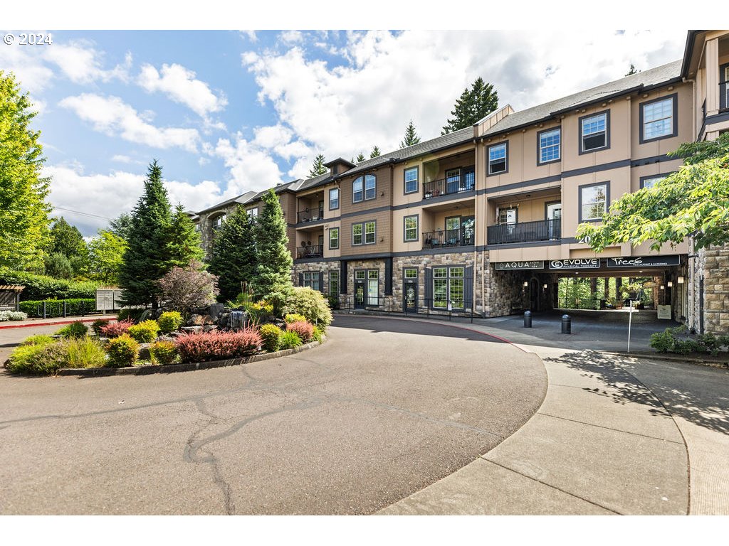 20510 Southwest Roy Rogers Road, Unit 301 Sherwood, OR 97140 - Photo 10 of 39