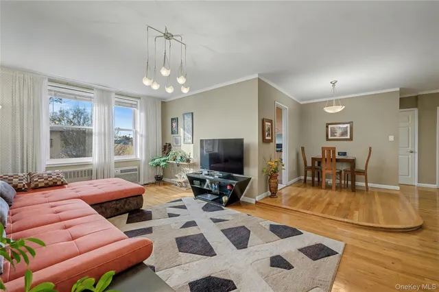 $329,000 | 800 Ocean Parkway, Unit 3K | Midwood