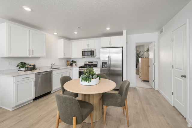 640 Empress Street, Unit 31 Santaquin, UT 84655 - Photo 3 of 10