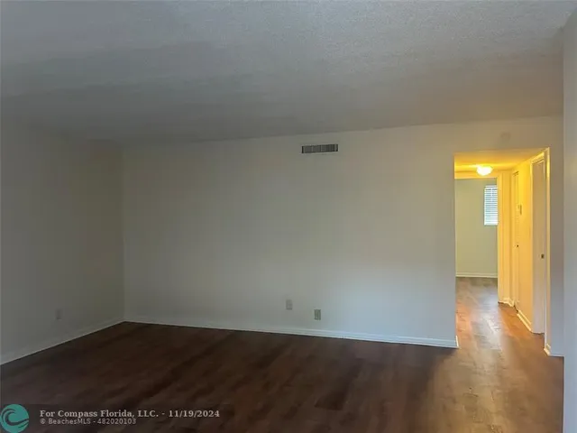 $2,000 | 6900 Southwest 39th Street, Unit 308J, Davie, FL 33314