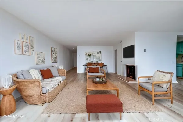 $1,025,000 | 3200 La Rotonda Drive, Unit 405, Rancho Palos Verdes, CA 90275