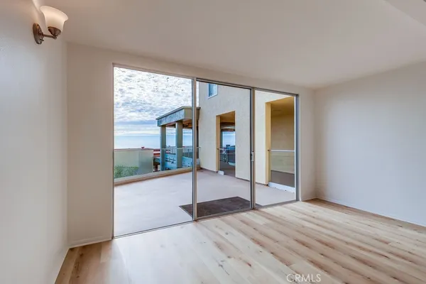 $1,025,000 | 3200 La Rotonda Drive, Unit 405, Rancho Palos Verdes, CA 90275