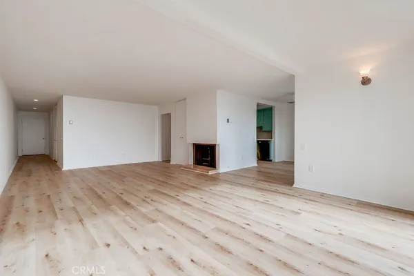 $1,025,000 | 3200 La Rotonda Drive, Unit 405, Rancho Palos Verdes, CA 90275