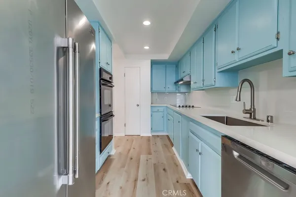 $1,025,000 | 3200 La Rotonda Drive, Unit 405, Rancho Palos Verdes, CA 90275