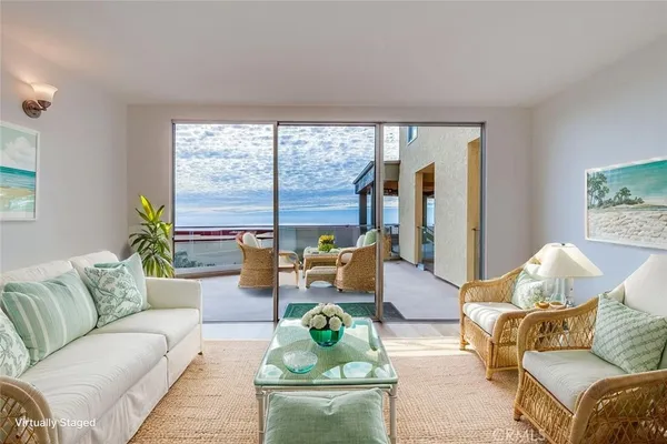 $1,025,000 | 3200 La Rotonda Drive, Unit 405, Rancho Palos Verdes, CA 90275