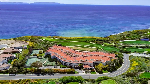 $1,025,000 | 3200 La Rotonda Drive, Unit 405, Rancho Palos Verdes, CA 90275