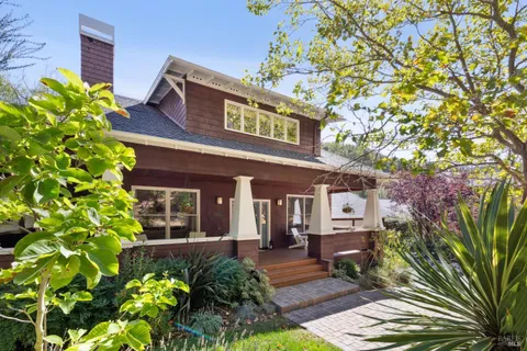 $3,995,000 | 6 Hunter Creek, Fairfax, CA 94930
