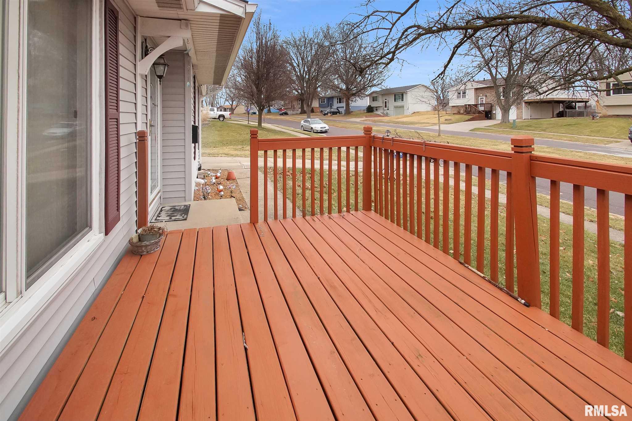 605 Joliet Road Marquette Heights, IL 61554 - Photo 3 of 30 Gallery Image 3