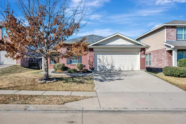 $2,100 | 13913 Gallant Fox Court, Fort Worth, TX 76262