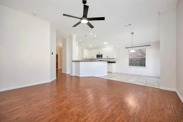 $2,100 | 13913 Gallant Fox Court, Fort Worth, TX 76262