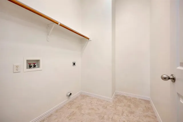 $2,100 | 13913 Gallant Fox Court, Fort Worth, TX 76262