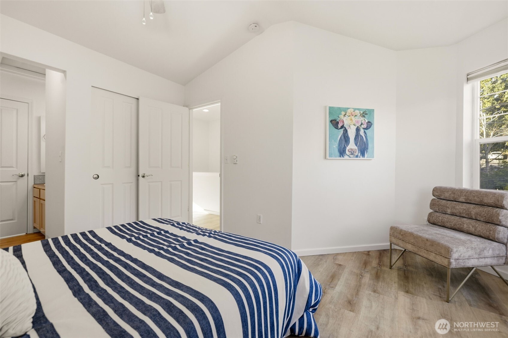 1227 Northeast 135th Street Seattle, WA 98125 - Photo 11 of 28