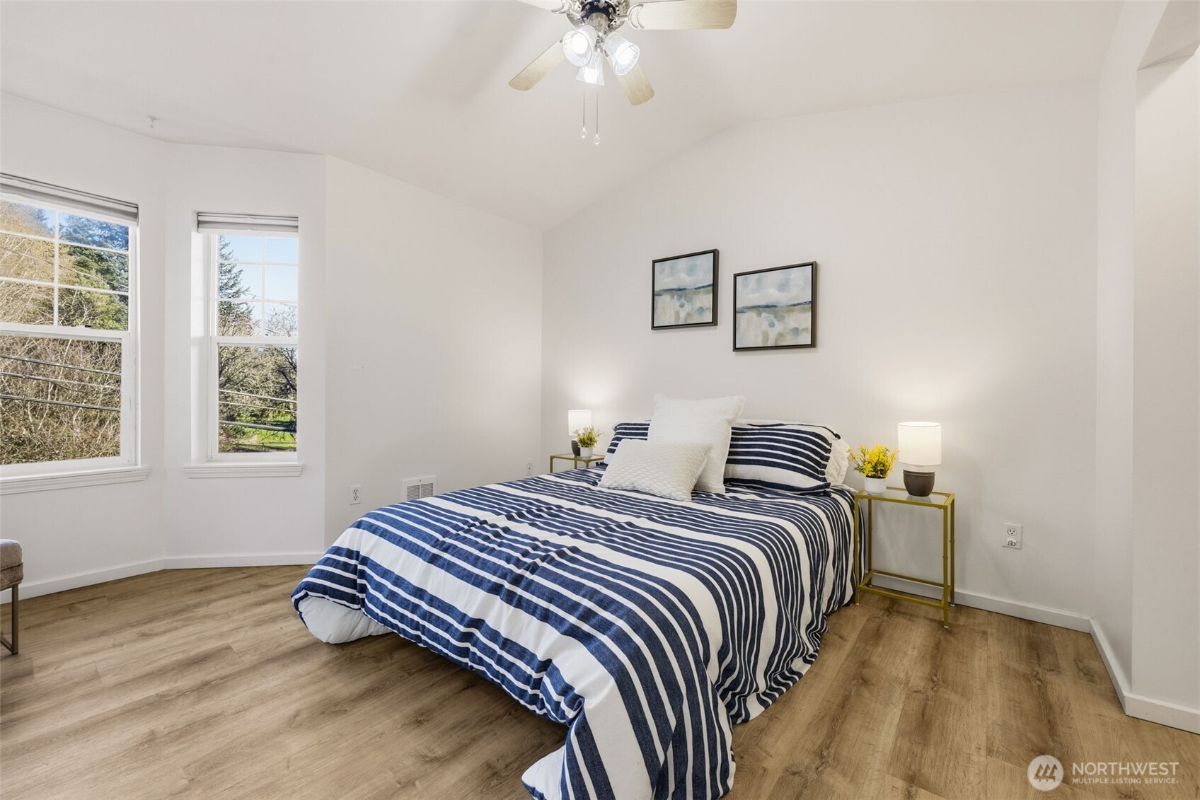 1227 Northeast 135th Street Seattle, WA 98125 - Photo 10 of 28