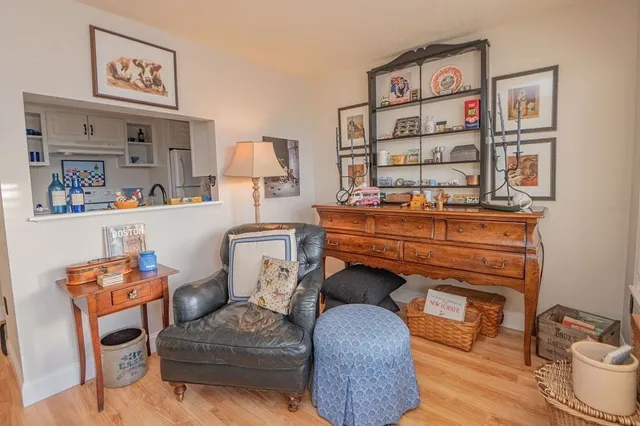 $2,800 | 432 Humphrey Street, Unit 9, Swampscott, MA 01907