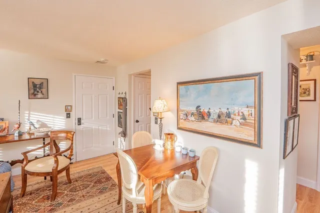 $2,800 | 432 Humphrey Street, Unit 9, Swampscott, MA 01907