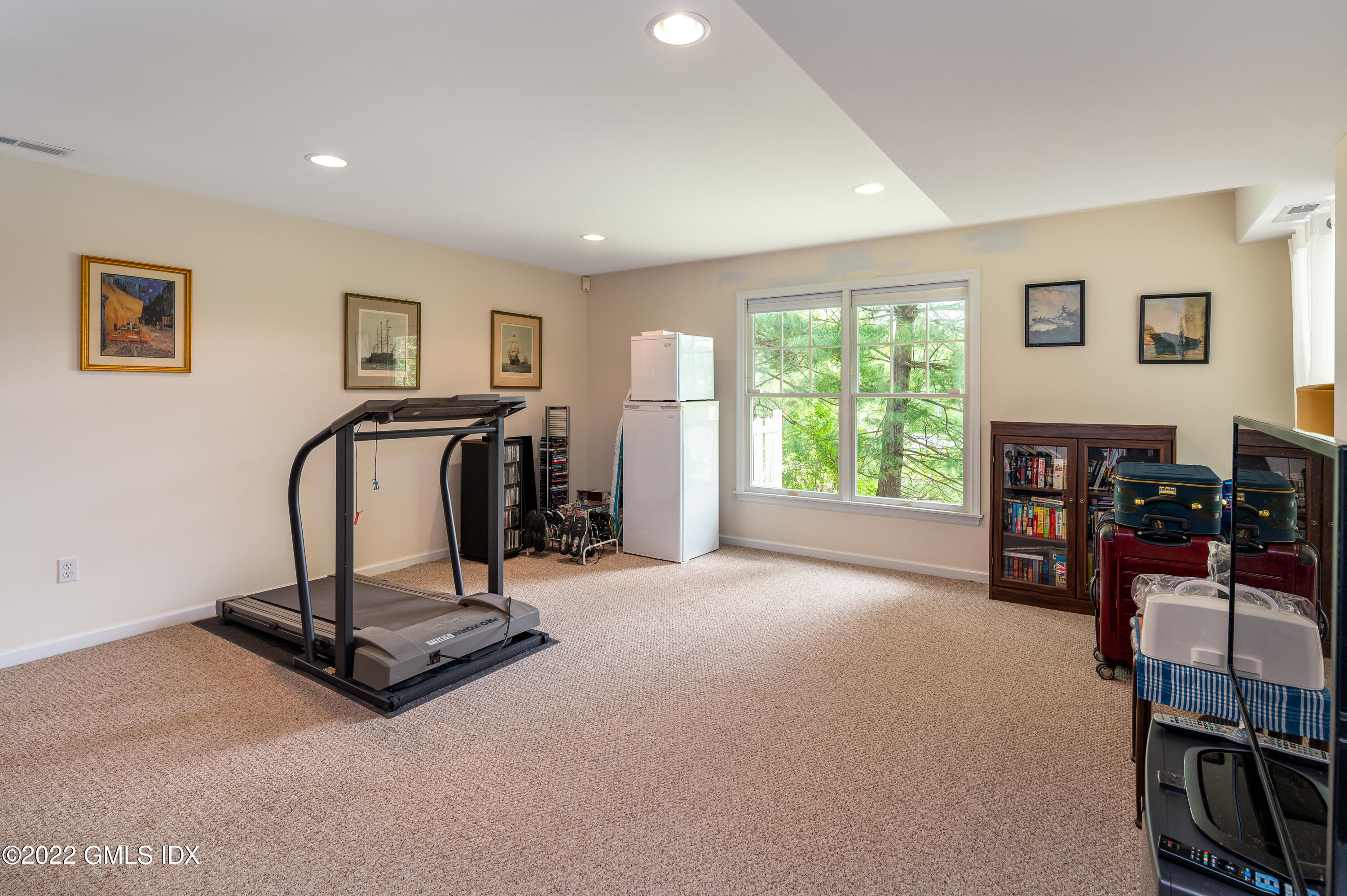 53 Rodwell Avenue, Unit B Greenwich, CT 06830 - Photo 25 of 33 a view of a room with gym equipment