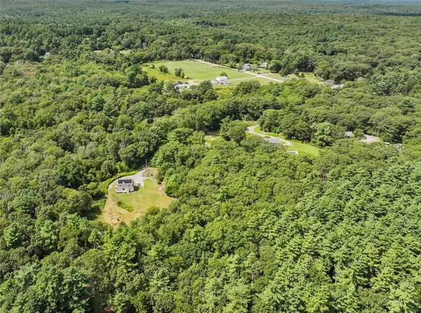 $564,900 | 40 Hicks Way, Scituate, RI 02825