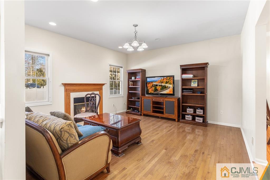49 Spring Street Edison, NJ 08820 - Photo 11 of 55 Gallery Image 11