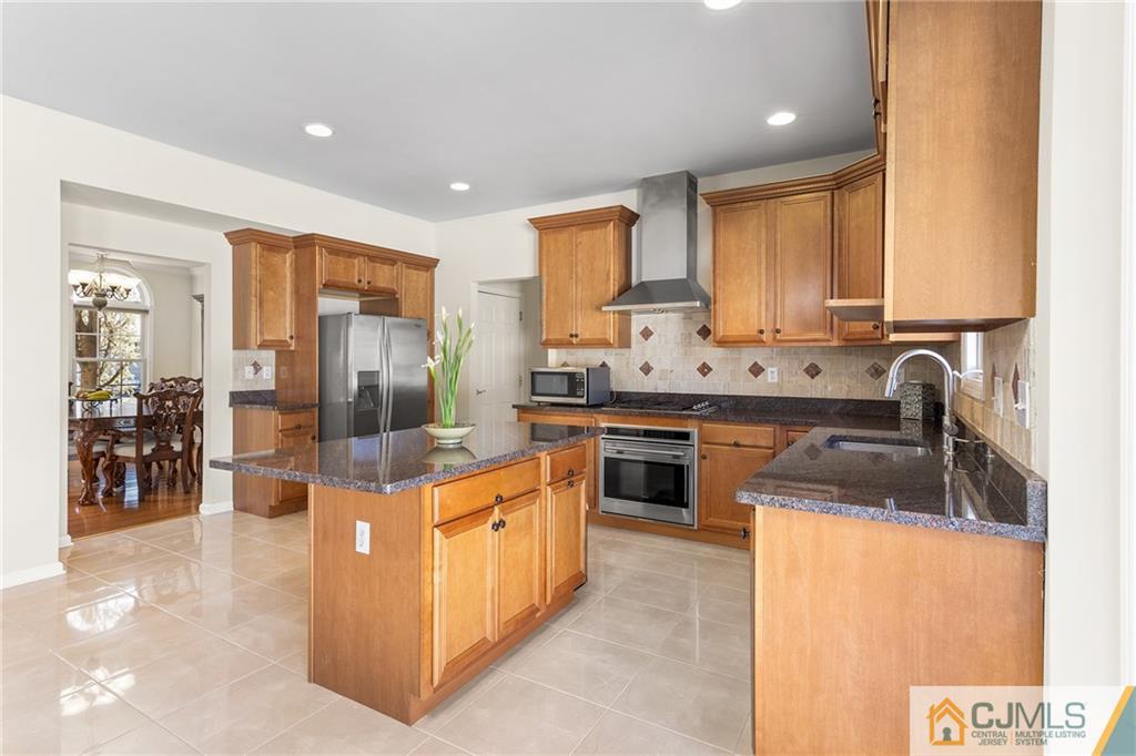 49 Spring Street Edison, NJ 08820 - Photo 16 of 55 Gallery Image 16