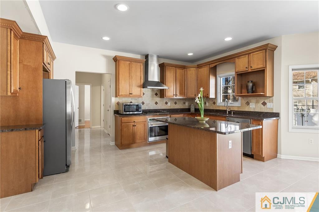 49 Spring Street Edison, NJ 08820 - Photo 17 of 55 Gallery Image 17