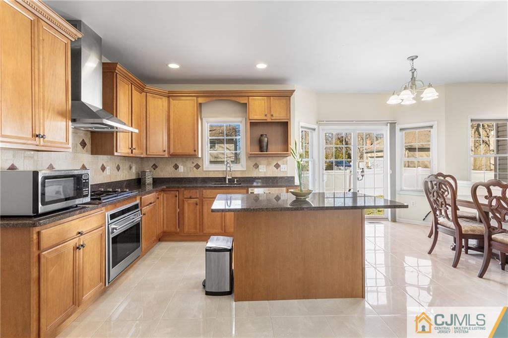 49 Spring Street Edison, NJ 08820 - Photo 18 of 55 Gallery Image 18