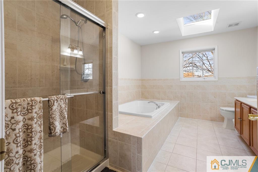 49 Spring Street Edison, NJ 08820 - Photo 29 of 55 Gallery Image 29