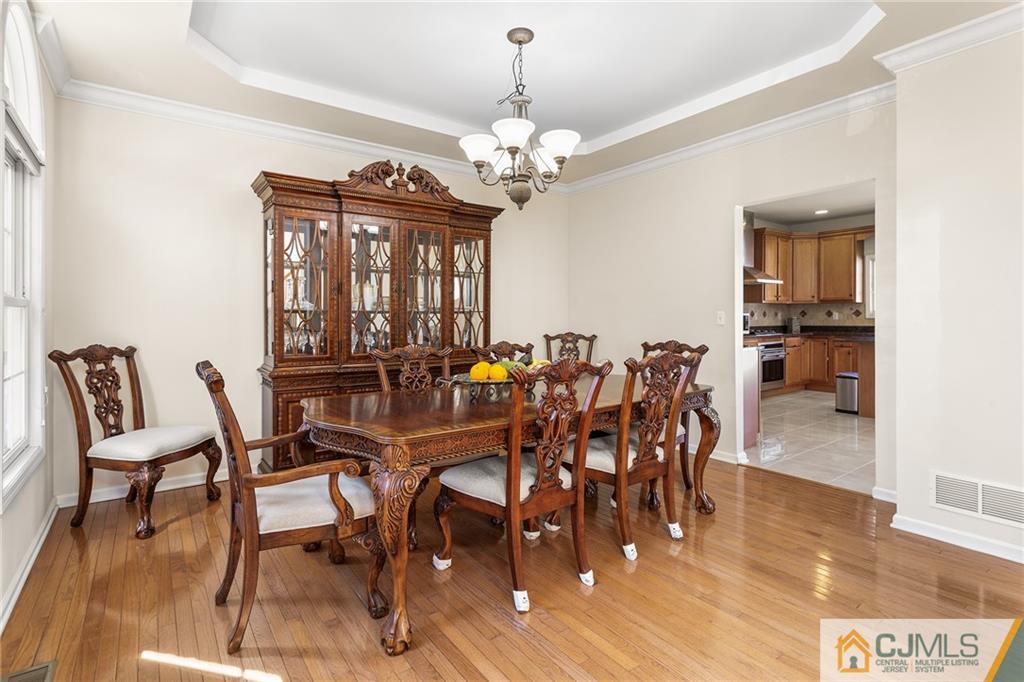 49 Spring Street Edison, NJ 08820 - Photo 8 of 55 Gallery Image 8