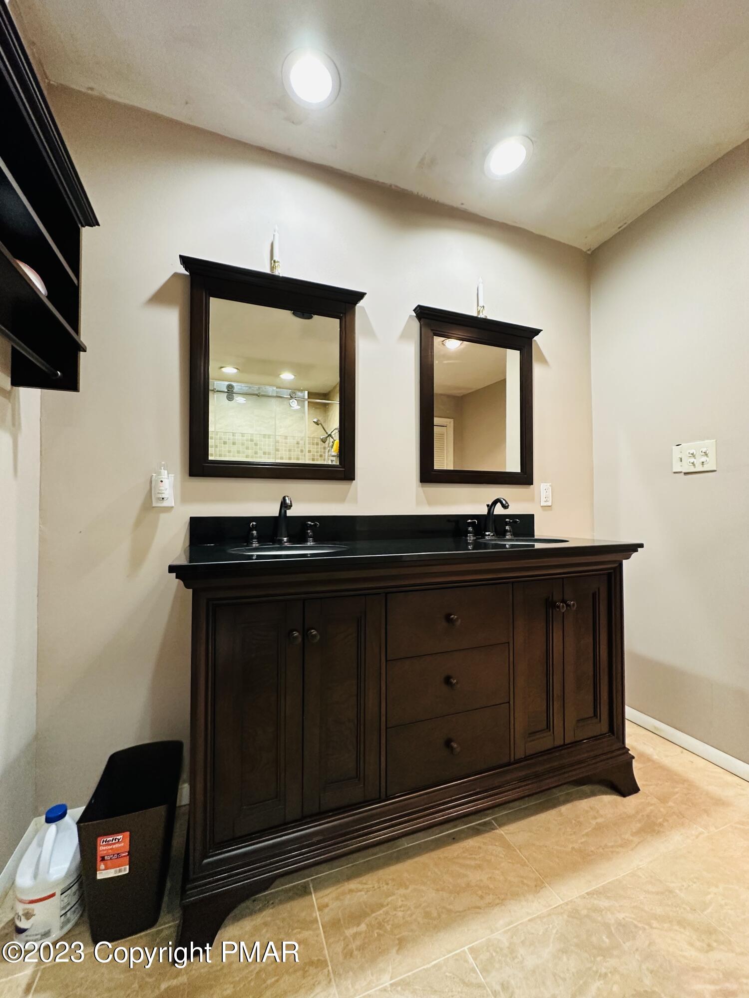 124 Rabbit Court Bushkill, PA 18324 - Photo 19 of 25 IMG-2695 (1)