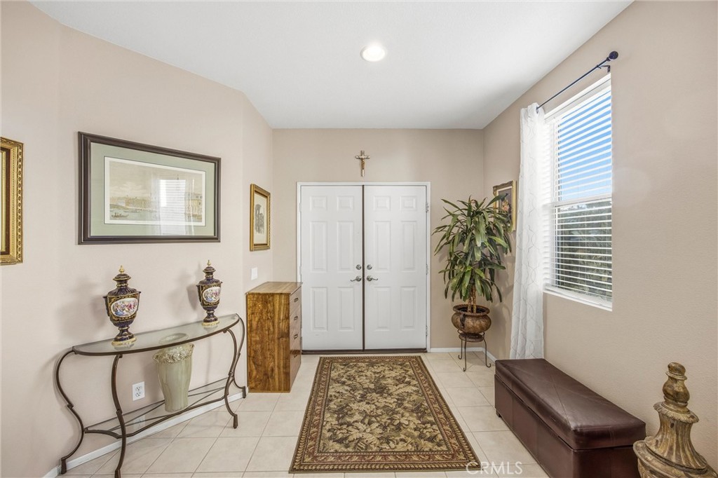 8470 Lindenhurst Street Riverside, CA 92508 - Photo 8 of 61