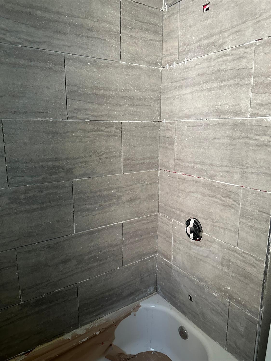 14055 River Road Walnut Grove, CA 95690 - Photo 30 of 55 a bathroom with a shower