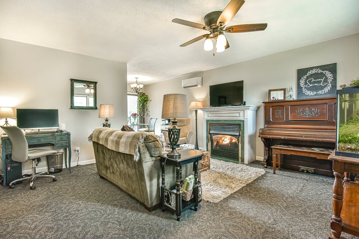 8955 West Hinds Road Bloomington, IN 47403 - Photo 4 of 31 Gallery Image 4