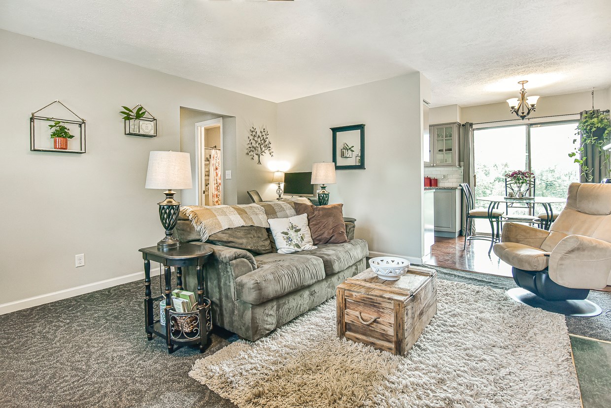8955 West Hinds Road Bloomington, IN 47403 - Photo 5 of 31 Gallery Image 5