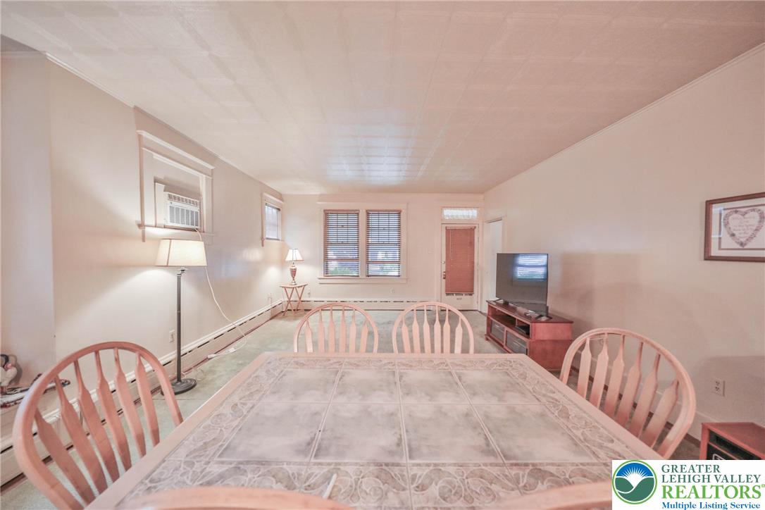 30 South 16th Street Wilson, PA 18042 - Photo 14 of 61