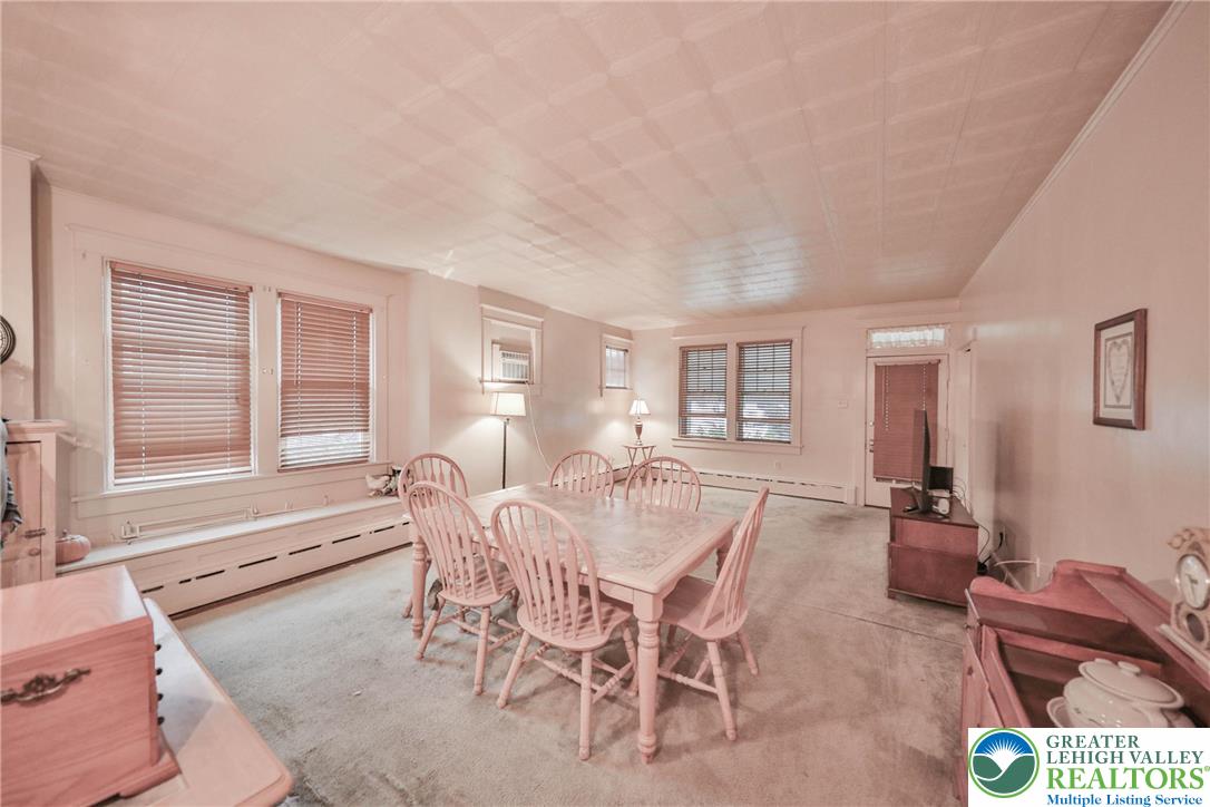 30 South 16th Street Wilson, PA 18042 - Photo 15 of 61